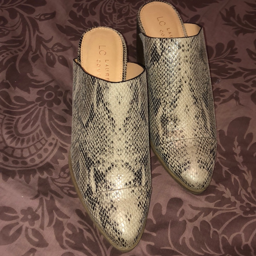 Lauren Conrad mules